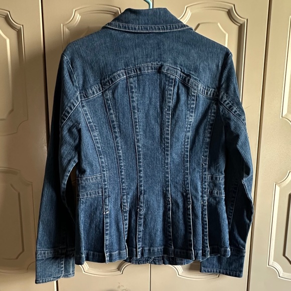 EUC TRIA Fitted Jean Jacket Stretchy Denim Size M - Picture 2 of 8